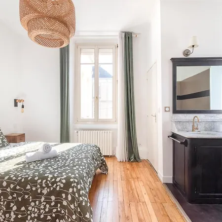 Le Solaris, Free Parking, 10 Min Sncf Station * אנז'ה